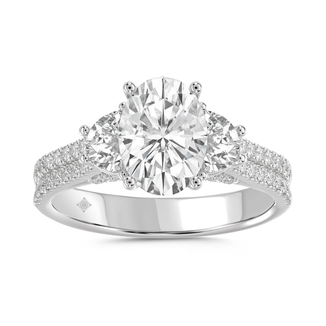 Oval Engagement Rings