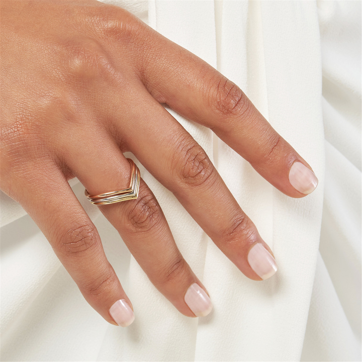 Stackable Chevron Wire Ring | 14K Yellow Gold | Size 7