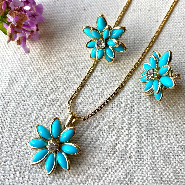 18k Gold Filled Turquoise Flower Crystal Pendant