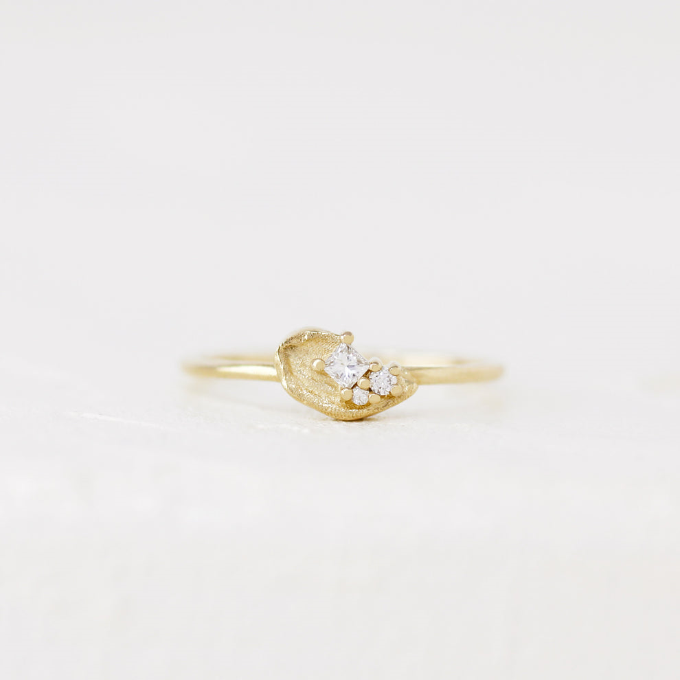 14K Yellow Gold Brushed Glimmer Princess 0.05ctw Diamond Ring
