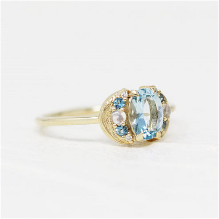 14K Yellow Gold "Carolina Blue" Oval Aquamarine Ring