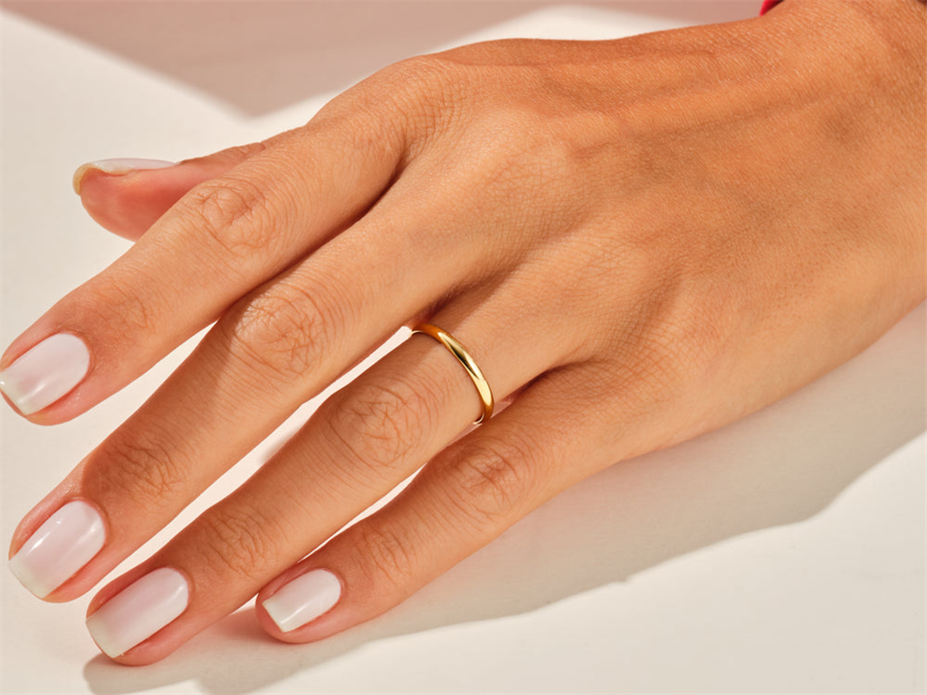 2mm Classic Dome Wedding Band | 18K Gold